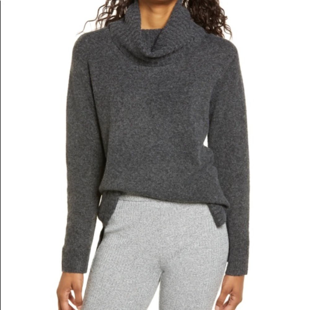 NWT Nordstrom bp longline turtleneck sweater in grey size XS